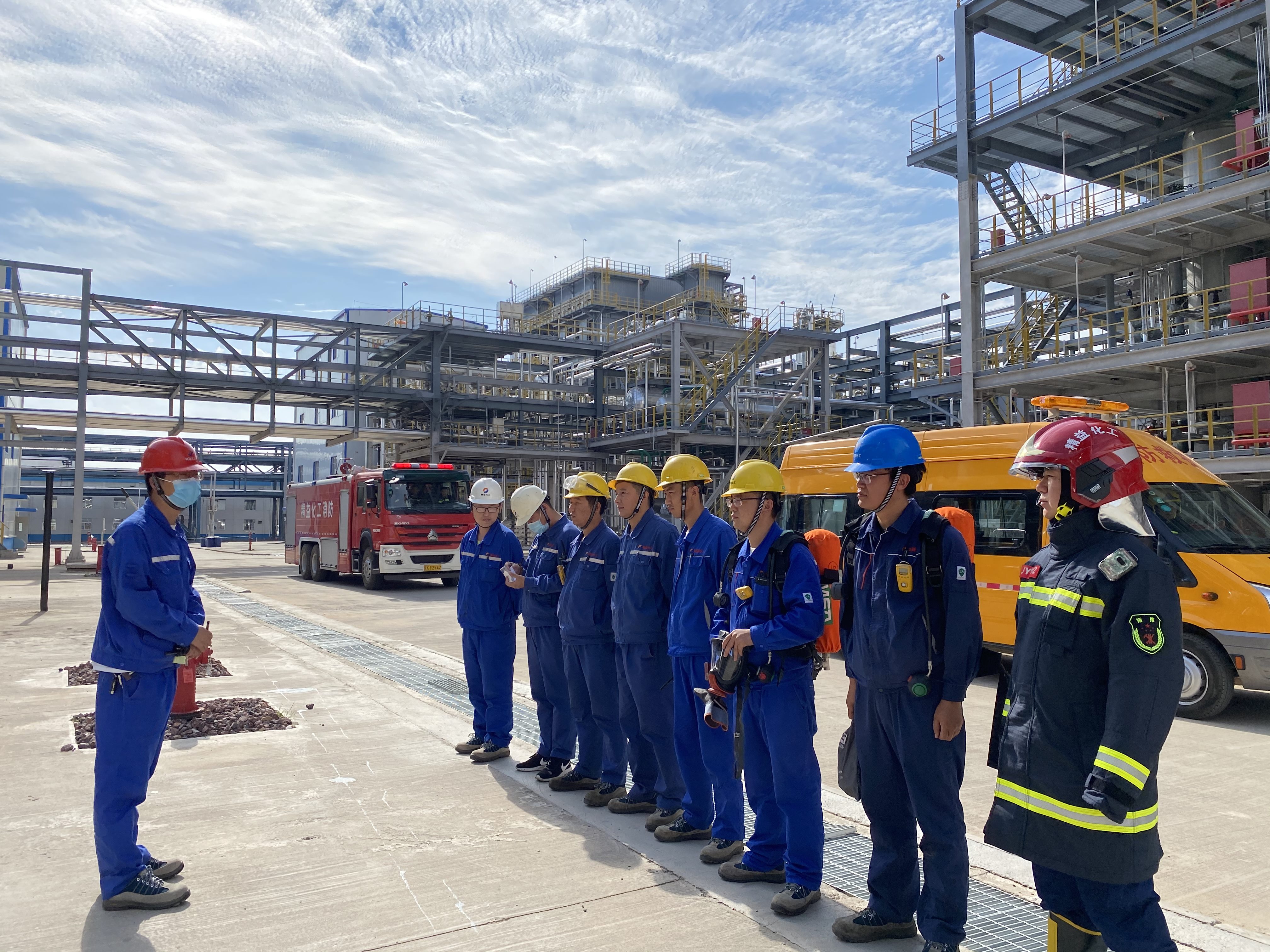 5f696324a25e6.jpg 8f784b29f5ce739b634b231422ab641++.jpg