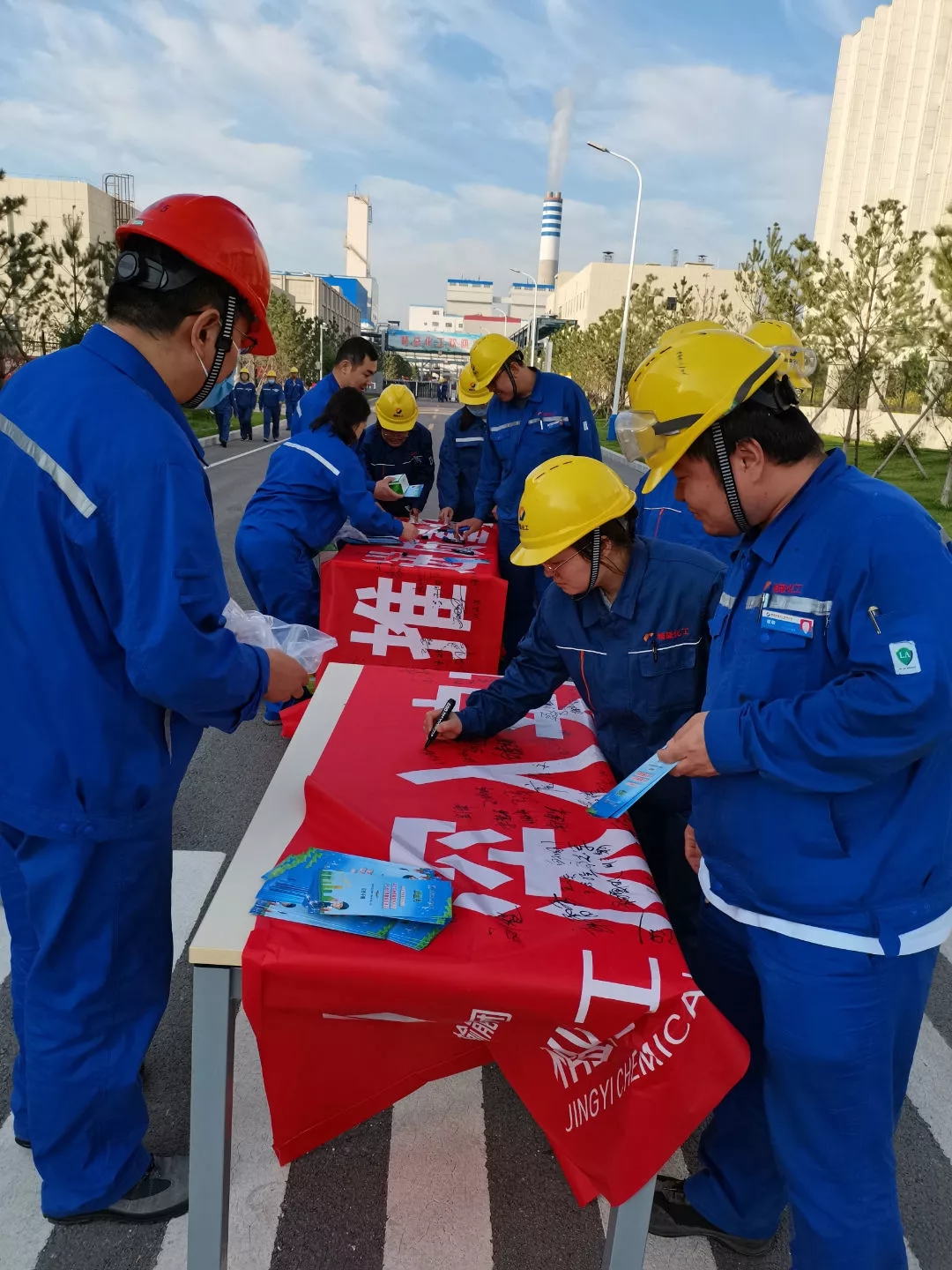 61822de673591.jpg 640.webp (4).jpg