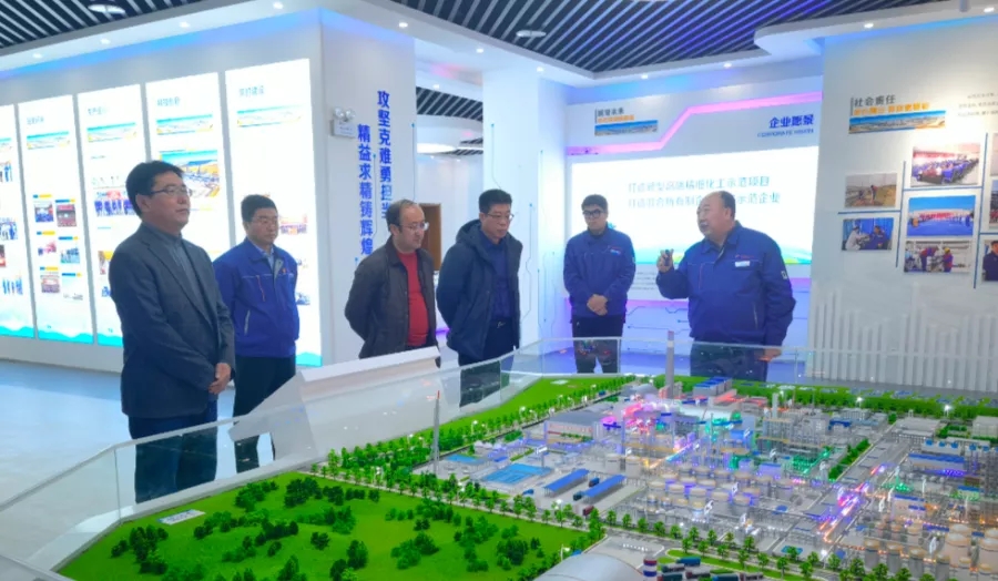 61c034140111a.jpg 640.webp (10).jpg